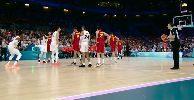 手感火熱！阿爾達(dá)馬半場砍下16分，三分球四投三中展現(xiàn)強(qiáng)勢復(fù)蘇