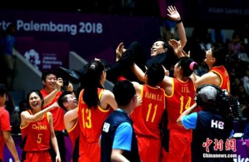 澳大利亞隊(duì)集訓(xùn)備戰(zhàn)亞洲杯，吉迪等人受邀擔(dān)任陪練