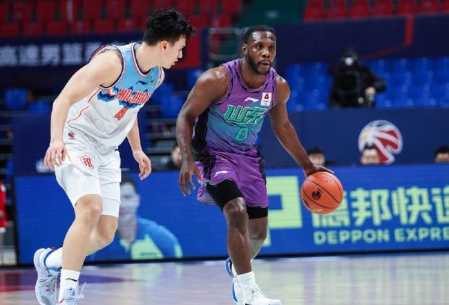 面對全新挑戰(zhàn)，新西蘭男籃的三分雨，中國男籃如何應(yīng)對