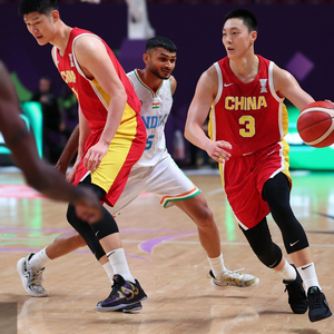 胡明軒錯(cuò)失絕殺瞬間，澳洲人死里逃生情感釋放背后的故事