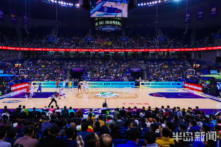 周末海港主場(chǎng)觀眾人數(shù)不及預(yù)期，青島主場(chǎng)觀眾熱情高漲引發(fā)思考