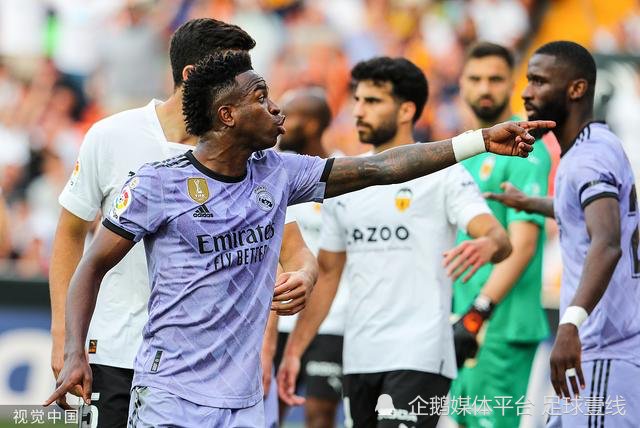 維尼修斯發(fā)聲，伯納烏的歧視事件令人遺憾，我堅定支持亞馬爾等人