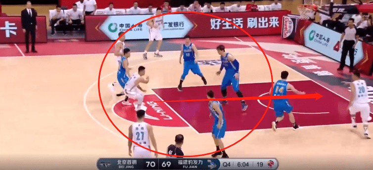 WNBA新星索菲，炙熱籃球之夢與不屈斗志的完美結(jié)合