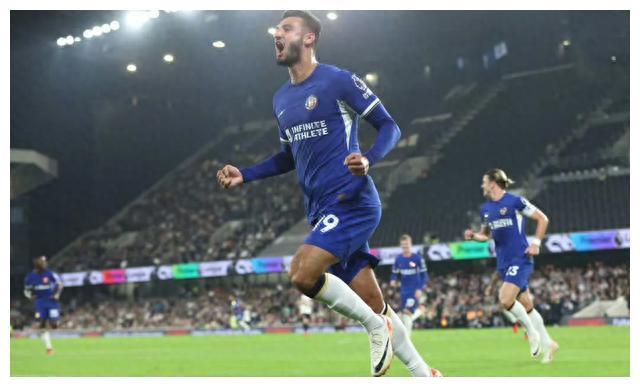 曼聯(lián)英超客場霸氣延續(xù)，對富勒姆豪取八連勝，上賽季雙殺彰顯無敵戰(zhàn)力