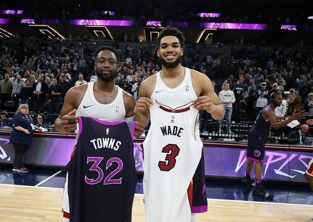 胡明軒半場(chǎng)閃耀，黑白組合連線震撼NBA