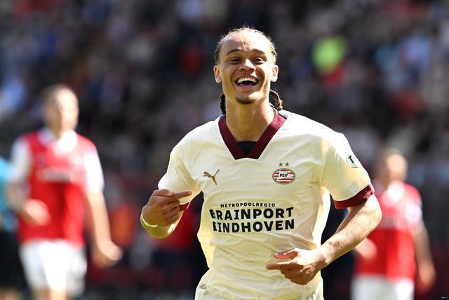 熱刺關(guān)窗前不再簽新人，西蒙斯成最后一筆重磅引援，未來之路展望