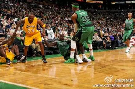 NBA賽場驚現(xiàn)軟肋！球隊實力下滑引爭議，球員狀態(tài)低迷令人失望