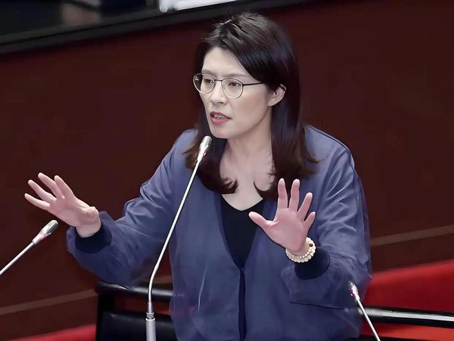 鄭麗文支持者激動落淚，我是中國人！