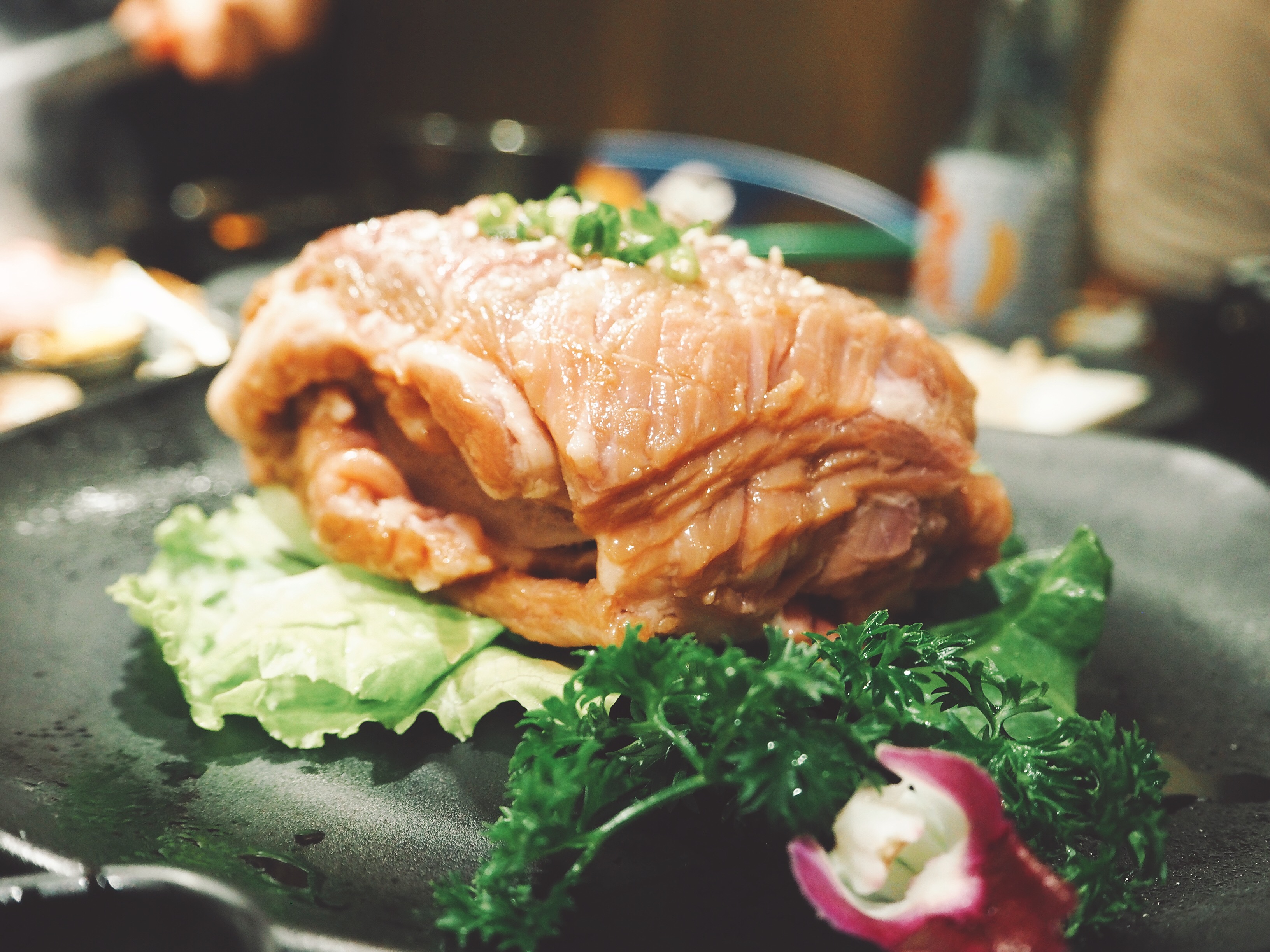 環(huán)保還是噱頭？烤肉店用玉米做燃料引爭議，消費(fèi)者和環(huán)保組織各執(zhí)一詞