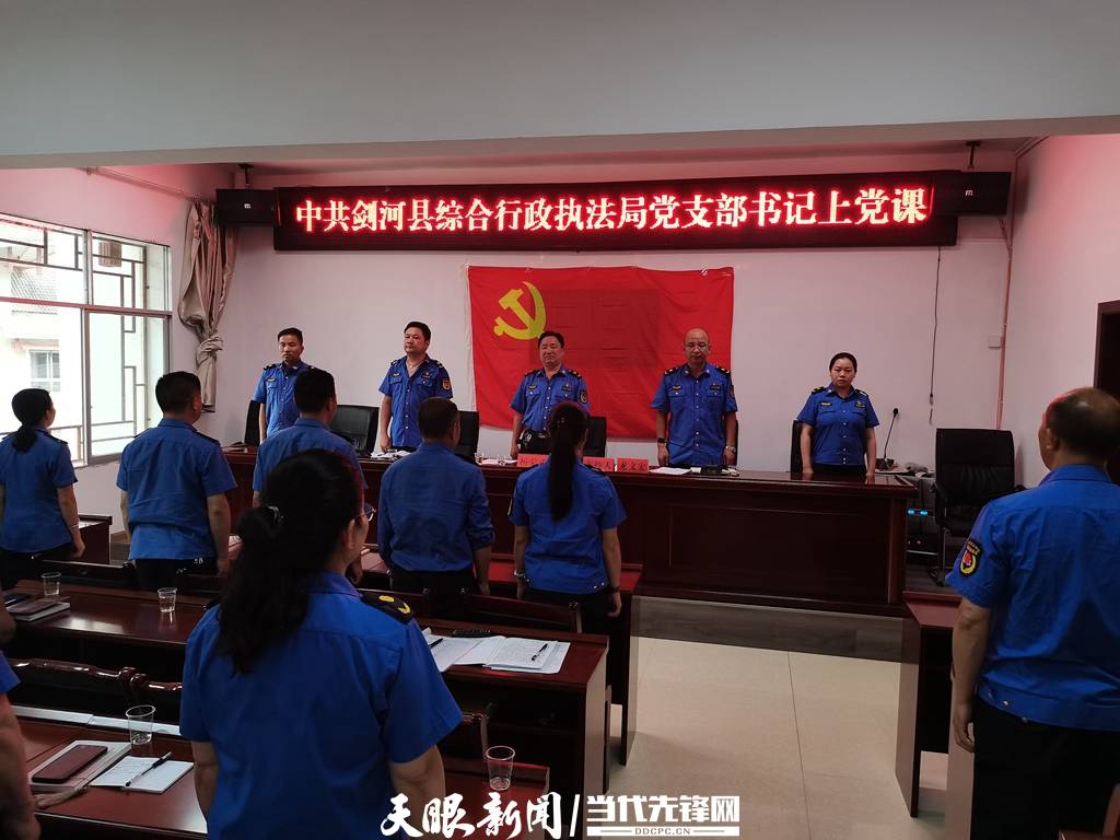 孔帕尼堅(jiān)定信念，汲取教訓(xùn)，勇往直前，期待凱恩再次閃耀光芒