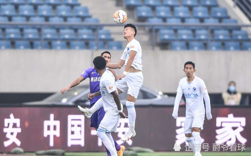 青島西海岸中超賽季頭球失球創(chuàng)紀錄，本賽季失球數(shù)已超2024整季
