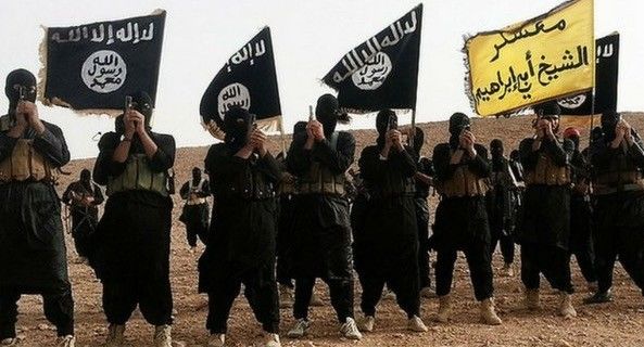 軍報(bào)發(fā)聲，軍中絕不能有腐敗分子藏身之地——嚴(yán)懲腐敗，維護(hù)軍隊(duì)純潔性