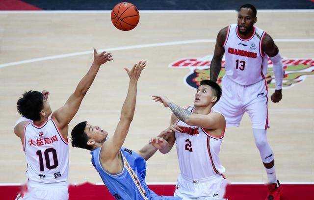 趙睿加盟北京首鋼，攜手周琦，沖擊總冠軍的雄心壯志