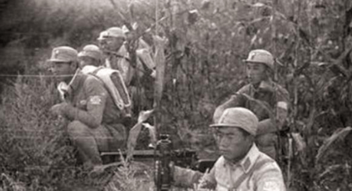 首度披露！八路軍活捉日軍真實(shí)畫(huà)面，揭秘抗戰(zhàn)中的英勇瞬間