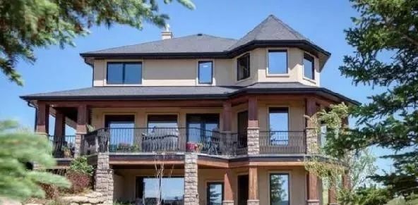 男子住千萬別墅兩年，收到7萬水費單！揭秘豪宅背后的驚人真相！