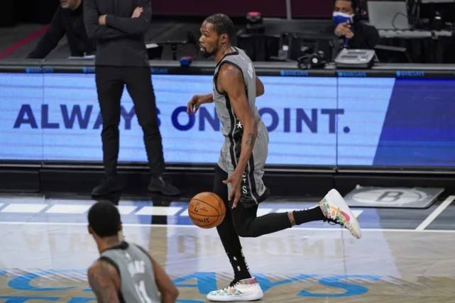 楊瀚森備戰(zhàn)NBA，八月訓練曝光，力量與技術(shù)并重，全力提升攻防速度與強度