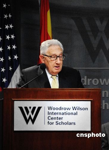 王毅同美國國務(wù)卿魯比奧通電話，中美關(guān)系面臨的新挑戰(zhàn)與機遇