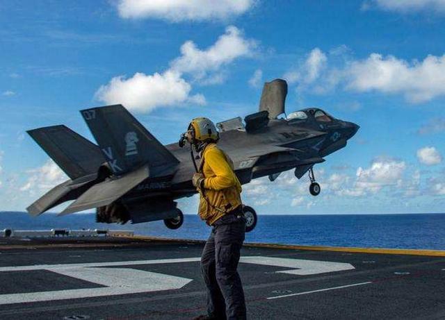 深度解析，美軍機(jī)南海墜毀的真正原因，專家揭秘背后的真相！