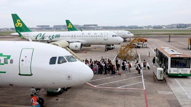 春秋航空為何要專門招聘空嫂？揭秘航空業(yè)中的獨(dú)特現(xiàn)象