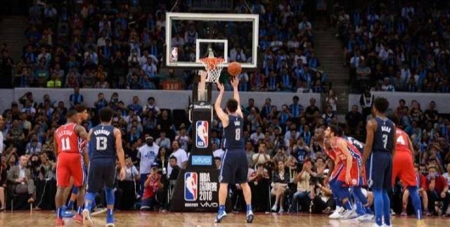 克萊閃耀賽場，首球破空助勇士破局獨(dú)行俠