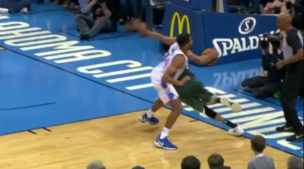 B費(fèi)不滿(mǎn)判罰，NBA會(huì)議中的言論與阻擋犯規(guī)的新風(fēng)向