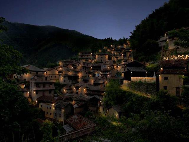 95后村支書帶領(lǐng)留守村逆襲，如何把家鄉(xiāng)變成網(wǎng)紅村？