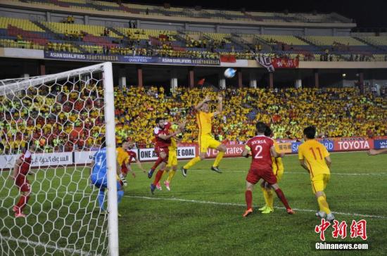 因凡蒂諾助力烏茲別克足球，國際足聯(lián)的援助引領(lǐng)該國足球騰飛的新篇章