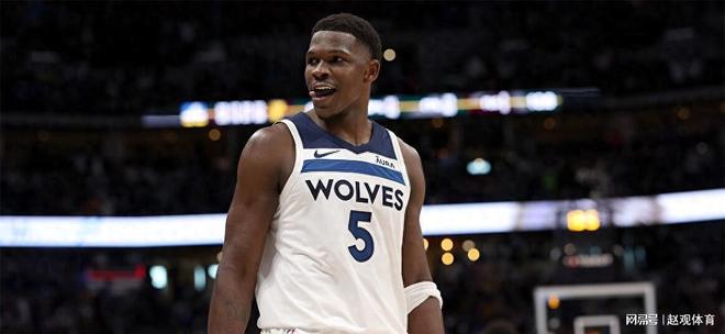 奧尼爾在當(dāng)代NBA，無(wú)人能擋，需大帝、戈貝爾與約基奇聯(lián)手限制